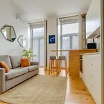 아파트 Bright 2bedroom In Bonfim, 2 Minutes From Campanha, Center 포르투