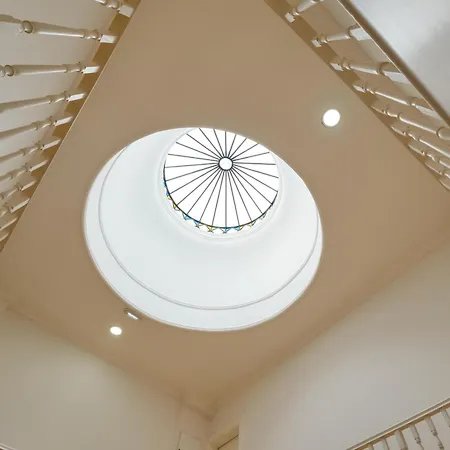 Bright 2bedroom In Bonfim, 2 Minutes From Campanha, Center *