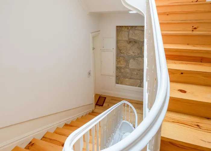 Bright 2bedroom In Bonfim, 2 Minutes From Campanha, Center Apartman *